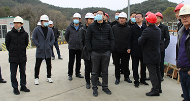陈伟军副市长检查越东路二期二标项目建设推进和复工复产情况